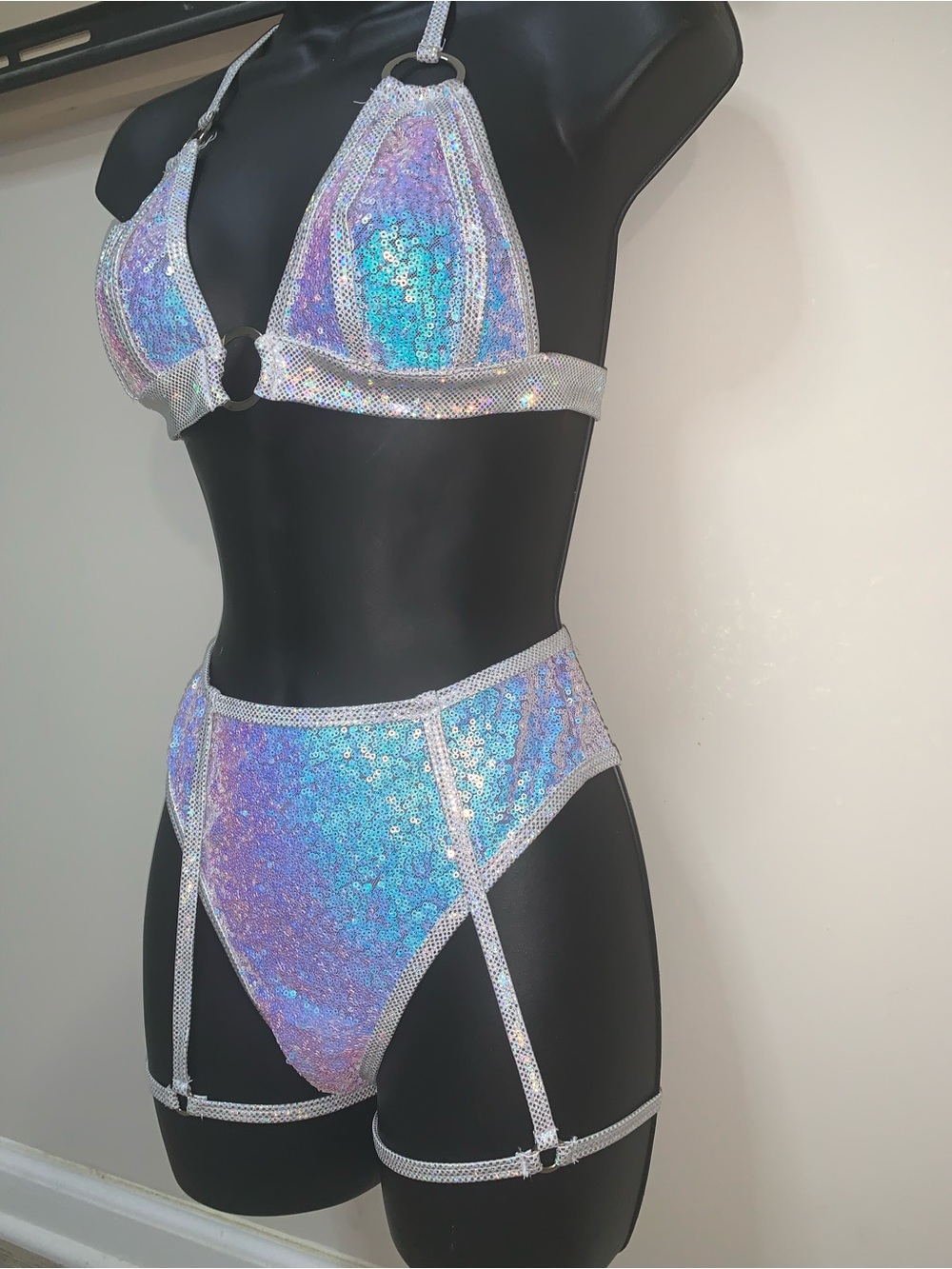 🍭Holographic Sequined Exotic Dancer/Rave 2pc Set by Roma w/attach garters